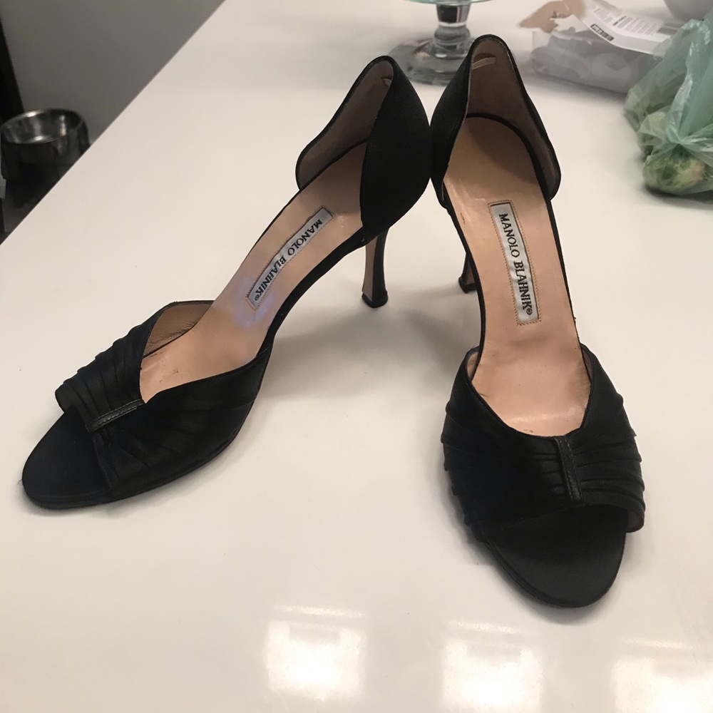 Manolo Blahnik Pre-Owned Peep Toe Heels